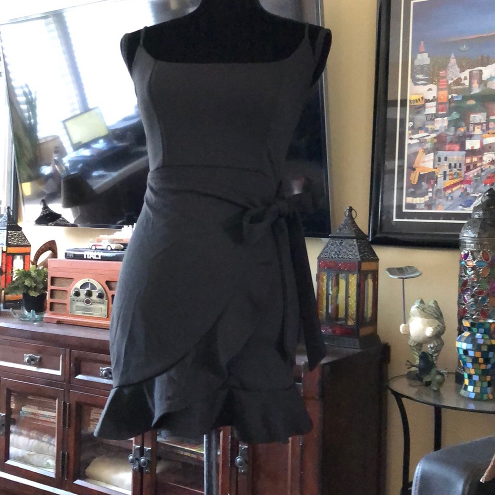 LUCY IN THE SKY BLACK MINI DRESS! SIZE SMALL!